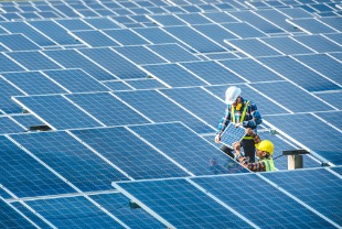 découvrez les avantages des solutions photovoltaïques pour les collectivités : réduction des coûts énergétiques, valorisation des espaces publics, et engagement pour un développement durable. transformez l'énergie solaire en atout stratégique pour votre commune.