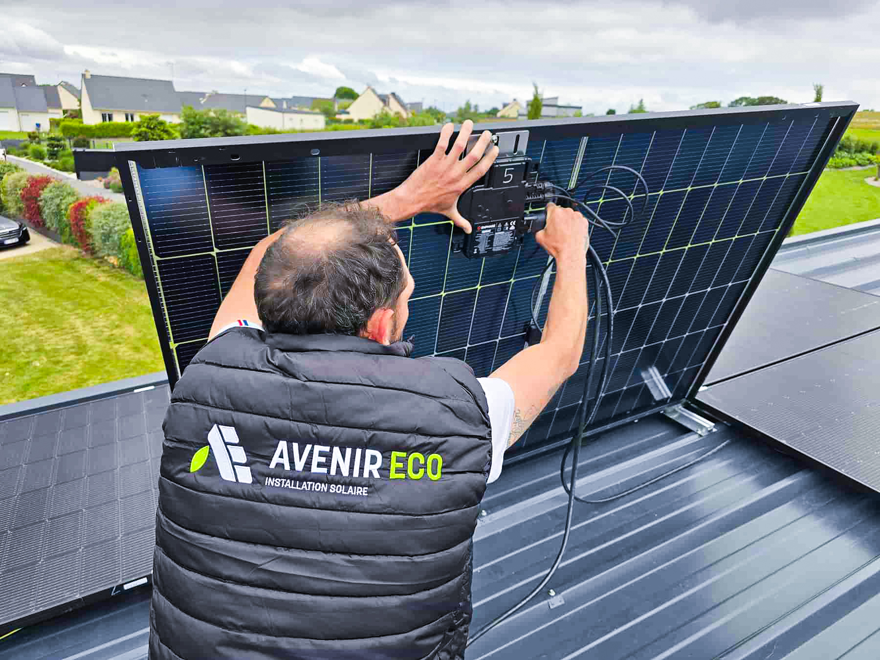 découvrez l'avenir solaire : innovations technologiques, solutions durables et tendances émergentes pour un monde alimenté par l'énergie solaire. explorez comment cette source renouvelable façonne notre futur et contribue à la lutte contre le changement climatique.
