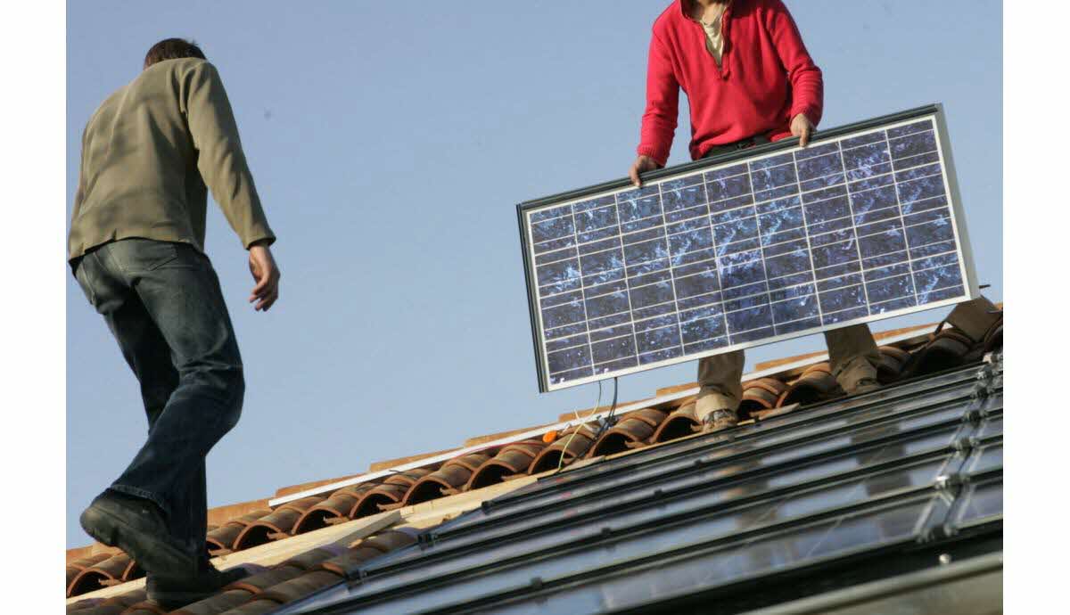 découvrez les avis sur les panneaux aérovoltaïques pour optimiser votre production d'énergie et réduire vos factures. informez-vous sur leur efficacité, leur installation et leur impact environnemental.