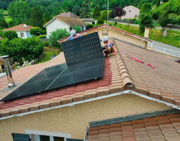 découvrez les avis les plus récents sur les toitures photovoltaïques en 2025. informez-vous sur les performances, les avantages, et les retours d'expérience des utilisateurs pour faire le meilleur choix pour votre installation solaire.
