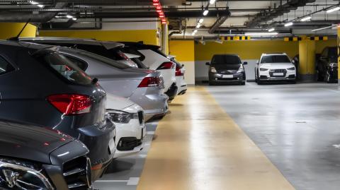 découvrez nos services de bailleur pour vos besoins de stationnement. trouvez le parking idéal en toute simplicité et profitez de solutions adaptées à vos exigences. réservez dès maintenant votre emplacement sécurisé !