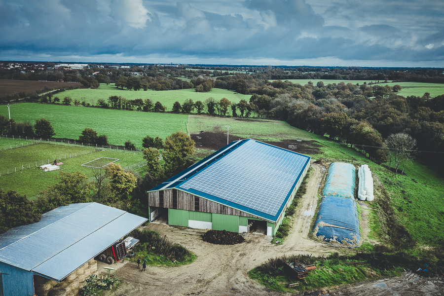 découvrez nos solutions innovantes pour la construction de bâtiments agricoles adaptés à vos besoins. que ce soit pour l'élevage, le stockage ou la transformation, nous vous accompagnons dans la conception et la réalisation de structures durables et fonctionnelles.