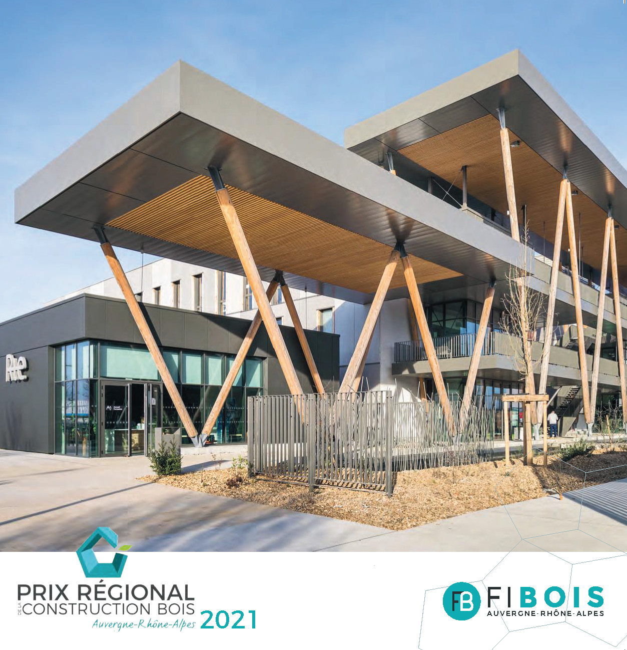 découvrez l'art de la construction en bois avec nos solutions durables et esthétiques pour vos projets de bâtiment. alliez écologie et design dans vos réalisations grâce à des matériaux nobles et innovants.