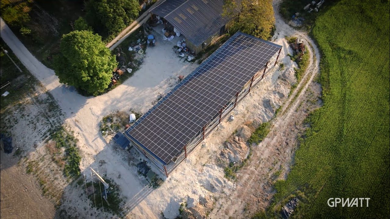découvrez notre système de bâtiment photovoltaïque de 100 kwc, conçu pour optimiser la production d'énergie solaire et réduire votre empreinte carbone. idéal pour les entreprises souhaitant investir dans des solutions durables et rentables.