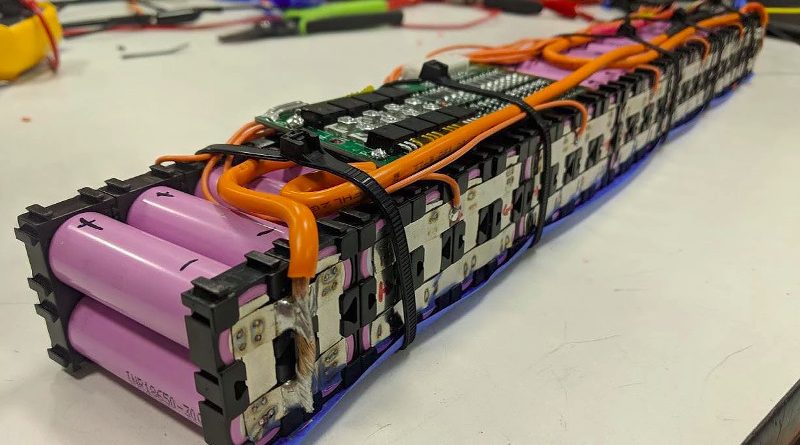 découvrez notre sélection de batteries électriques performantes et écologiques, idéales pour alimenter vos appareils et véhicules. profitez d'une autonomie prolongée et d'une recharge rapide pour un quotidien sans interruption.