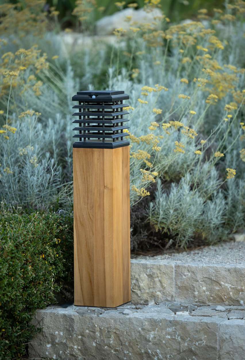 découvrez nos bornes solaires, une solution éco-responsable pour illuminer vos espaces extérieurs tout en préservant l'environnement. économiques et élégantes, elles s'intègrent parfaitement dans votre jardin, terrasse ou allée.