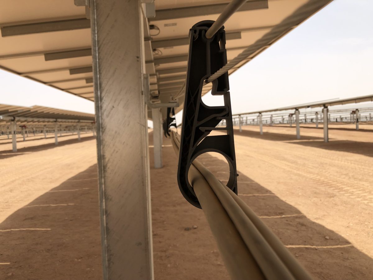 découvrez les essentiels du câblage photovoltaïque, un élément clé pour optimiser la performance de vos installations solaires. apprenez les meilleures pratiques, les normes de sécurité, et les conseils d'experts pour un montage efficace et durable de vos panneaux solaires.