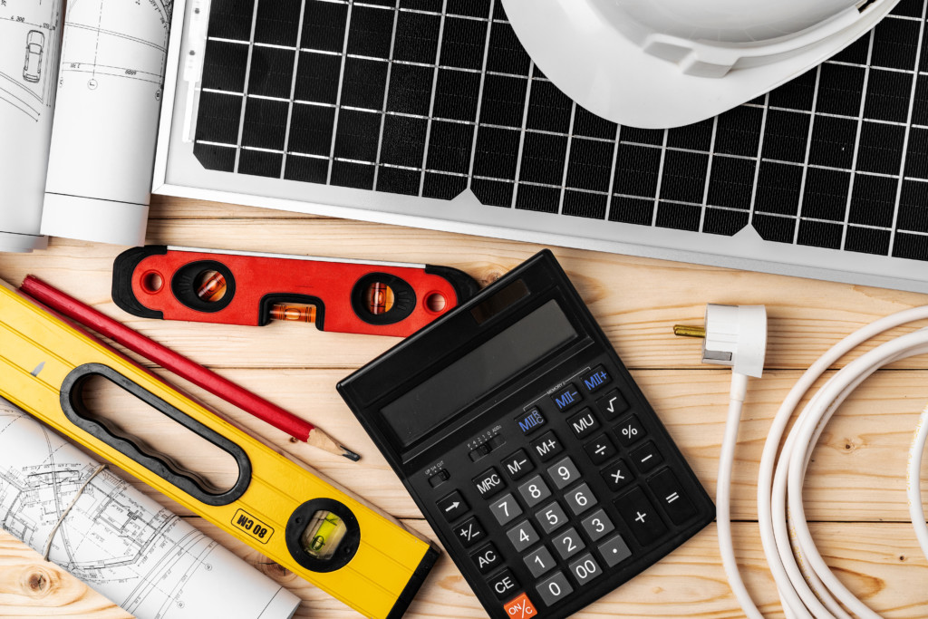 découvrez comment réaliser le calcul de votre installation solaire pour optimiser la production d'énergie renouvelable. obtenez des conseils pratiques et des outils pour estimer votre consommation électrique et les dimensions de votre système photovoltaïque, afin d'investir judicieusement dans les énergies solaires.