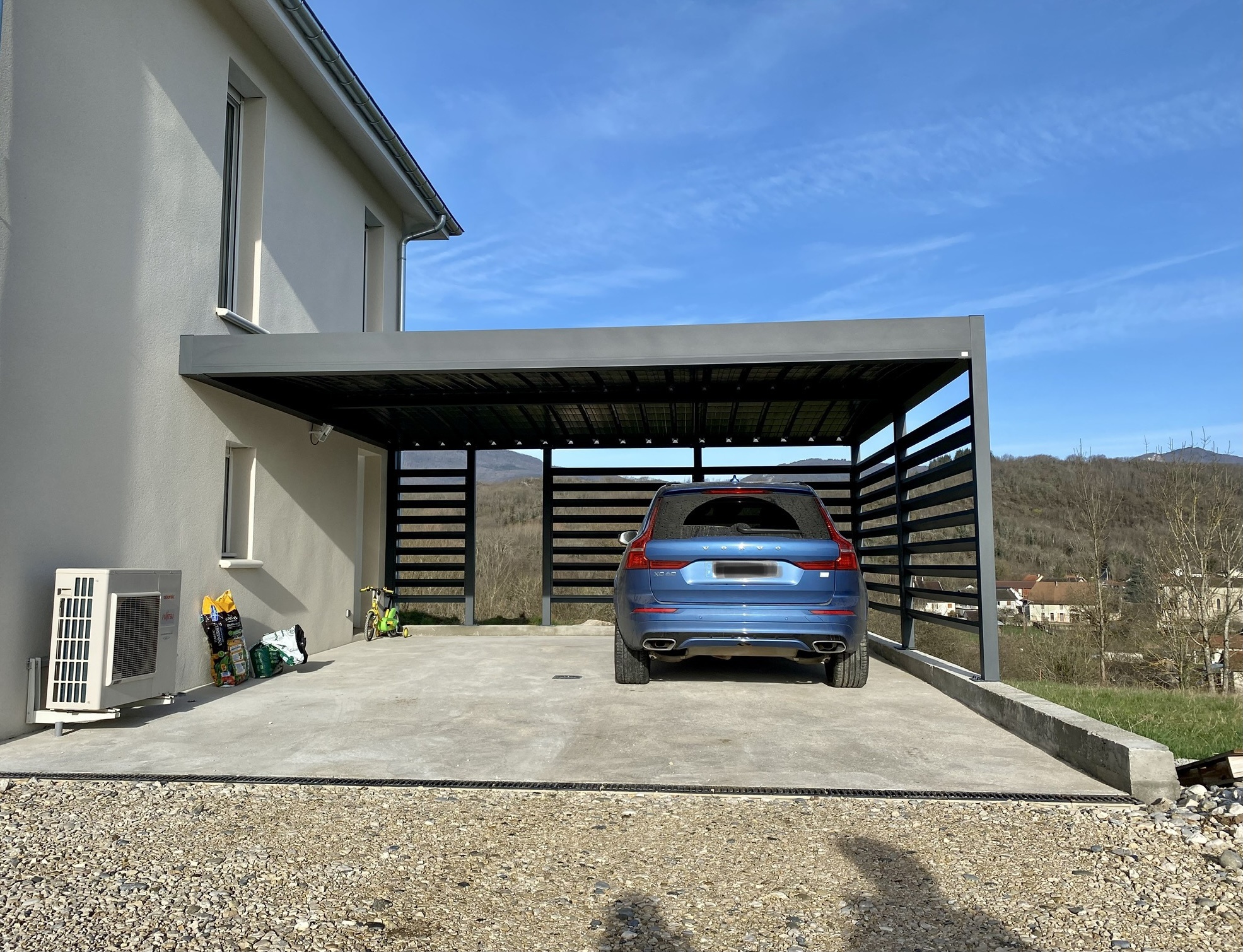 découvrez nos carports légers, la solution idéale pour protéger votre véhicule tout en ajoutant une touche esthétique à votre extérieur. faciles à installer et conçus pour résister aux intempéries, nos carports légers allient praticité et élégance. protégez votre voiture avec style!