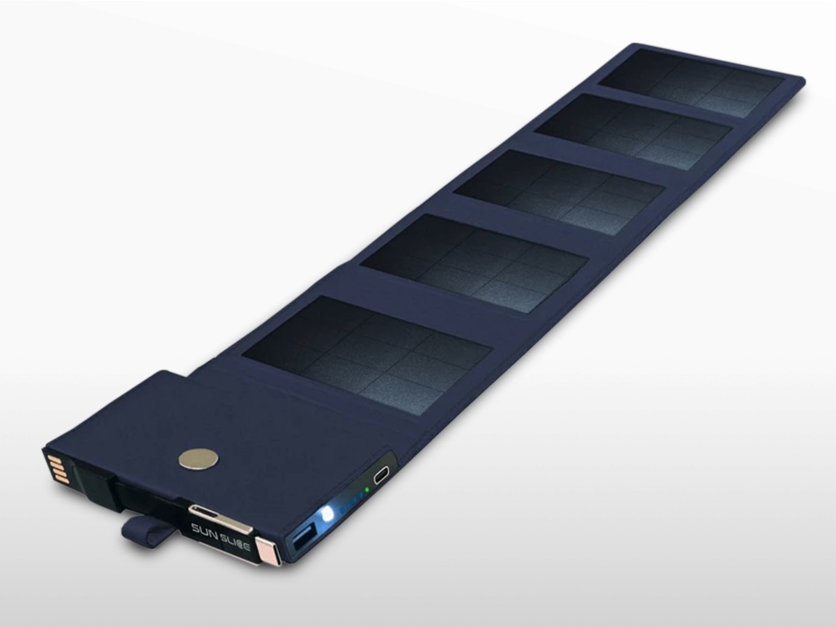 découvrez notre gamme de chargeurs solaires performants, idéaux pour recharger vos appareils en toute autonomie. écologiques et portables, ils sont parfaits pour vos aventures en plein air et votre quotidien.