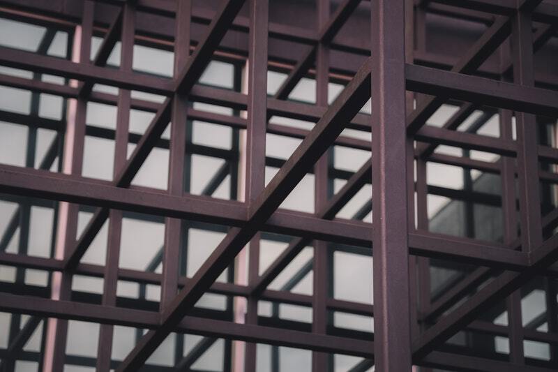 découvrez notre charpente métallique économique, la solution idéale pour vos projets de construction. robuste, durable et à prix compétitif, elle allie efficacité et modernité pour répondre à tous vos besoins en bâtiment.