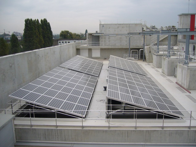 découvrez les avantages des châssis solaires pour une énergie renouvelable et durable. optimisez l'efficacité de votre installation photovoltaïque avec des structures robustes et innovantes, adaptées à tous types de projets. transformez votre espace en une source d'énergie verte et respectueuse de l'environnement.