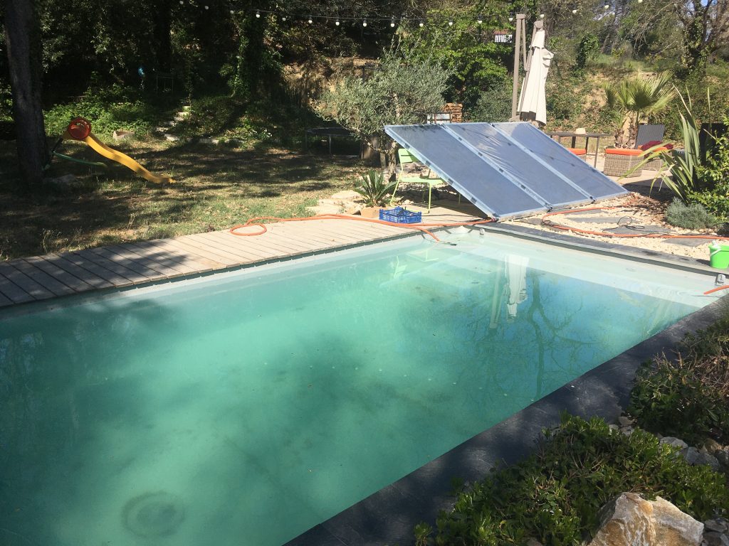 découvrez comment le chauffage piscine solaire peut optimiser la température de votre piscine tout en respectant l'environnement. profitez de baignades agréables grâce à une solution économique et durable qui utilise l'énergie du soleil.