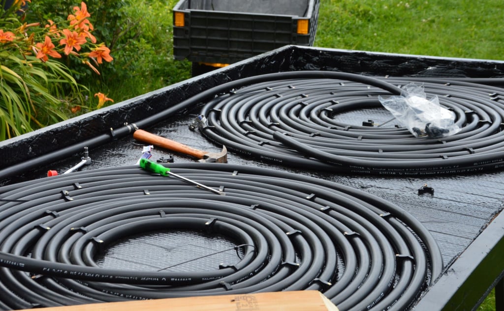 découvrez les avantages du chauffage solaire pour votre piscine. économisez de l'énergie tout en prolongeant votre saison de baignade grâce à cette solution écologique et économique. profitez d'une température idéale tout l'été !