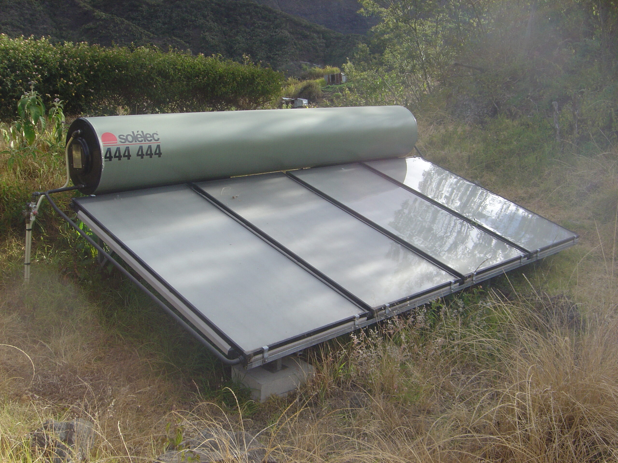 découvrez les avantages des chauffe-eaux solaires, une solution écologique et économique pour produire votre eau chaude. profitez d'énergies renouvelables tout en réduisant votre facture d'énergie et votre empreinte carbone.