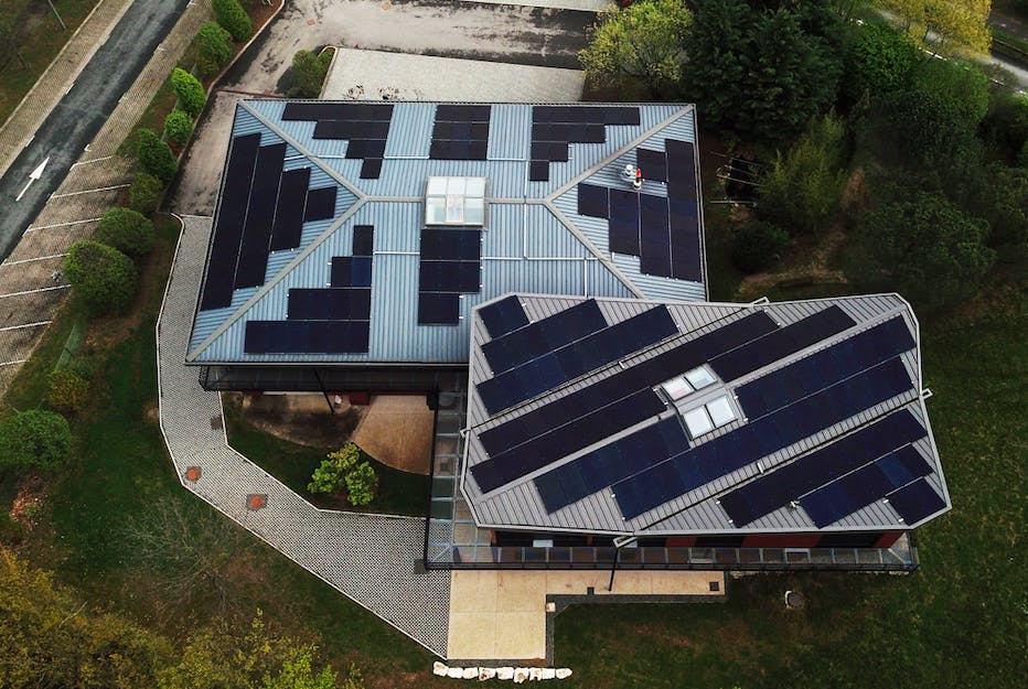 découvrez les critères essentiels pour bien choisir votre panneau photovoltaïque. trouvez des conseils d'experts sur les types de panneaux, leur efficacité et comment maximiser votre investissement en énergie solaire.