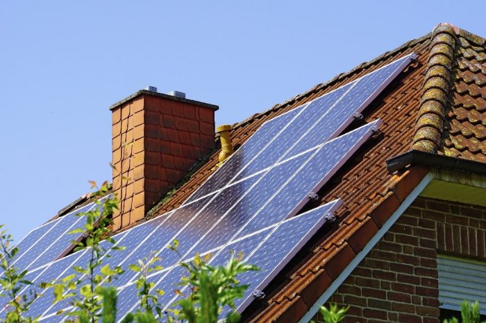 découvrez tout ce qu'il faut savoir sur les conditions d'installation et de performance des panneaux solaires. informez-vous sur les critères à considérer, les réglementations en vigueur et les meilleures pratiques pour optimiser votre investissement dans l'énergie solaire.