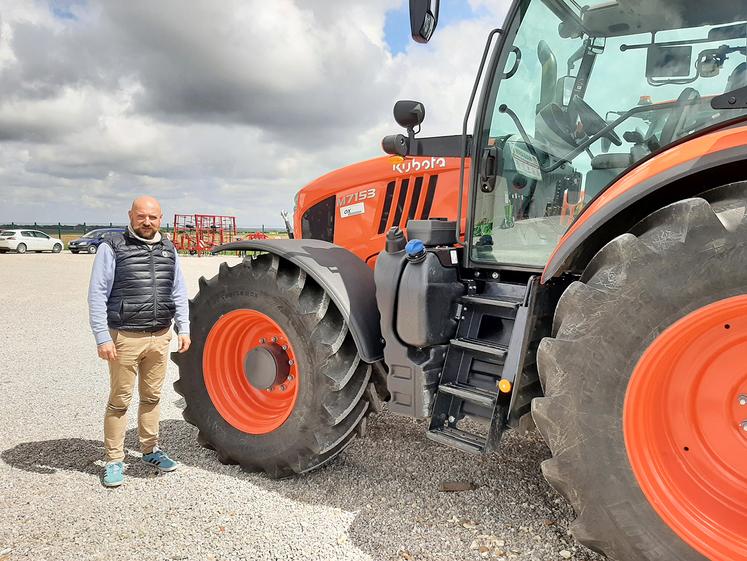 découvrez notre expertise en tant que constructeur agricole, offrant des solutions sur mesure pour tous vos besoins en équipements et infrastructures agricoles. améliorez l'efficacité et la durabilité de vos activités avec nos constructions innovantes et adaptées à vos cultures.