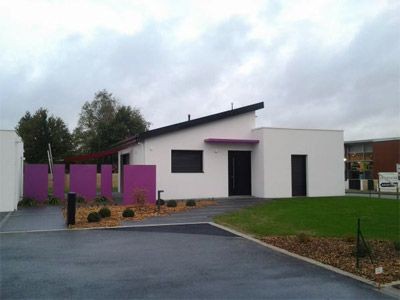 découvrez notre expertise en tant que constructeur bepos, spécialisé dans la construction de bâtiments à énergie positive. nous nous engageons à réaliser des projets innovants et durables, alliant confort, efficiency énergétique et respect de l'environnement.