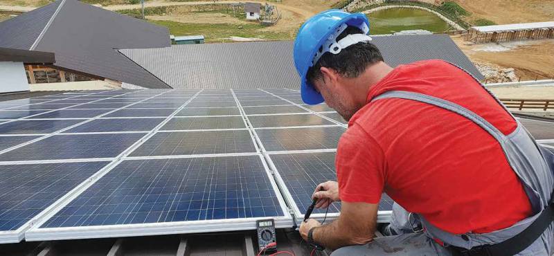 découvrez nos solutions de contrat de maintenance solaire pour assurer le bon fonctionnement et la longévité de vos installations photovoltaïques. profitez d'un entretien régulier, d'un suivi professionnel et de conseils d'experts pour maximiser votre production d'énergie et réduire les pannes.