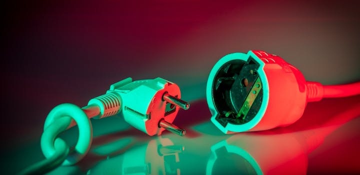 découvrez les conséquences et les solutions face à un courant sans électricité. apprenez comment gérer une situation sans énergie, les meilleures pratiques de sécurité et des astuces pour rester serein en cas de coupure de courant prolongée.