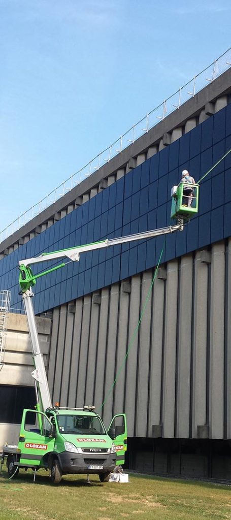 découvrez le coût de la maintenance des systèmes photovoltaïques. informez-vous sur les facteurs influençant les prix, les services d'entretien disponibles et comment optimiser la durée de vie de vos panneaux solaires tout en garantissant leur performance.