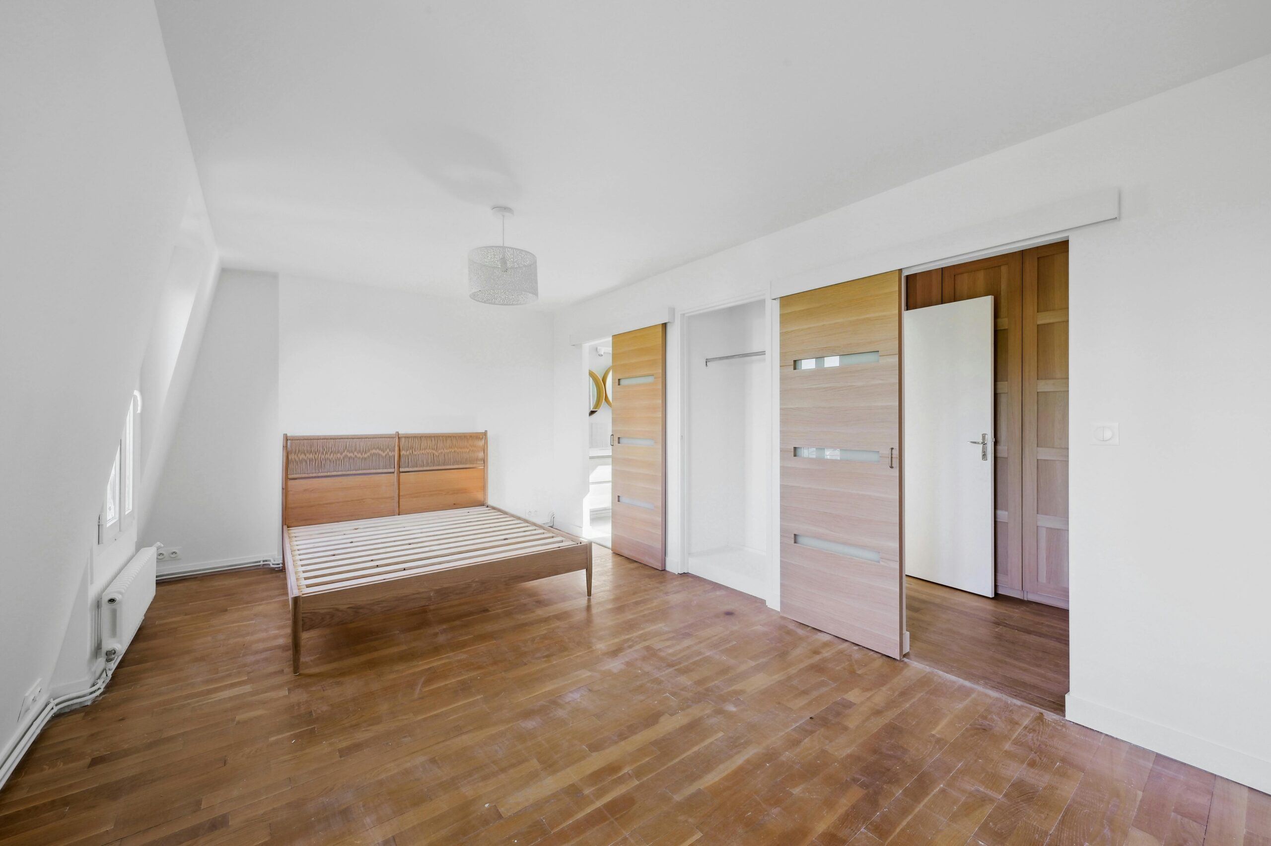 découvrez le coût moyen de la rénovation d'un appartement de 120m2 en france. obtenez des conseils sur les budgets nécessaires, les choix de matériaux et les astuces pour optimiser vos dépenses tout en valorisant votre espace de vie.