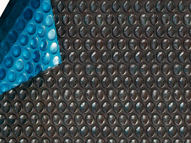 découvrez notre gamme de couvertures solaires pour piscine, conçues pour maintenir la chaleur de l'eau tout en la protégeant des débris. profitez de baignades plus chaudes et prolongées avec des solutions écoénergétiques et durables.