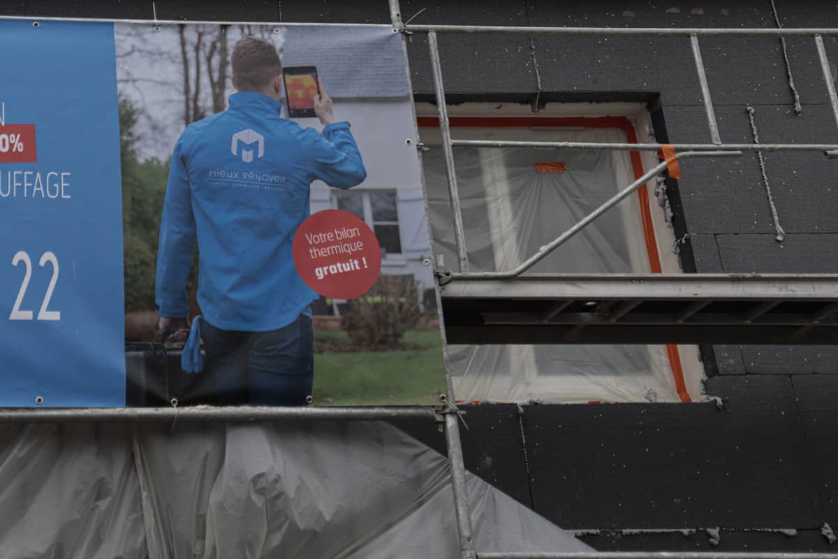 découvrez tout ce qu'il faut savoir sur le crédit d'impôt pour la rénovation de toiture en 2025. profitez des avantages fiscaux et des aides disponibles pour améliorer l'efficacité énergétique de votre maison tout en réduisant vos impôts.