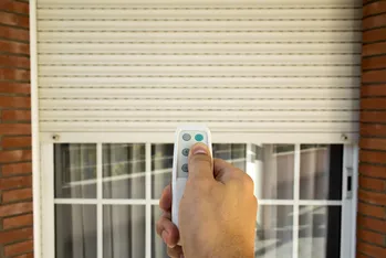 découvrez comment bénéficier du crédit d'impôt pour l'installation de volets roulants solaires en 2025. profitez d'avantages fiscaux tout en améliorant l'efficacité énergétique de votre maison. ne manquez pas cette opportunité de réduire vos coûts et d'investir dans des solutions durables.