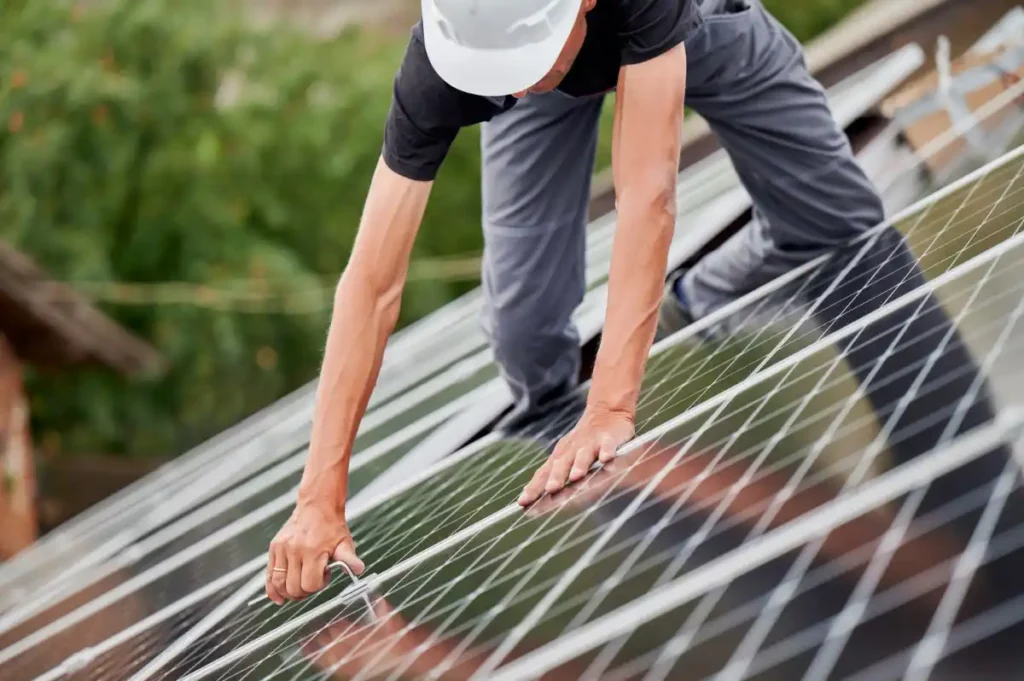 découvrez comment effectuer la déclaration de votre installation de panneaux solaires. suivez nos conseils pratiques pour respecter la réglementation et maximiser vos avantages fiscaux.