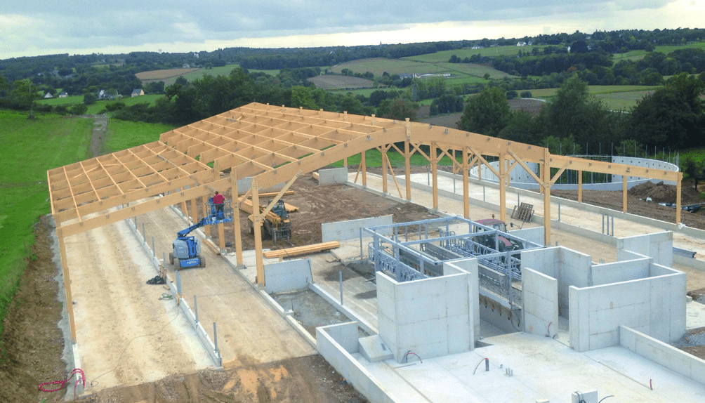 découvrez la définition d'un bâtiment agricole, un élément essentiel de l'infrastructure rurale, servant à abriter le matériel, les animaux et les productions agricoles. apprenez-en plus sur son rôle et ses caractéristiques.