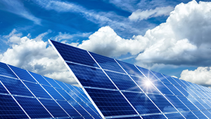 découvrez la définition d'un panneau photovoltaïque, son fonctionnement et ses applications dans la production d'énergie solaire. apprenez comment ces dispositifs transforment la lumière du soleil en électricité, contribuant ainsi à une énergie durable et respectueuse de l'environnement.