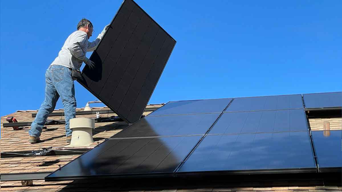 découvrez les avantages de la défiscalisation solaire : réduisez vos impôts tout en investissant dans des énergies renouvelables. profitez d'un cadre juridique avantageux pour optimiser votre fiscalité grâce aux installations solaires.