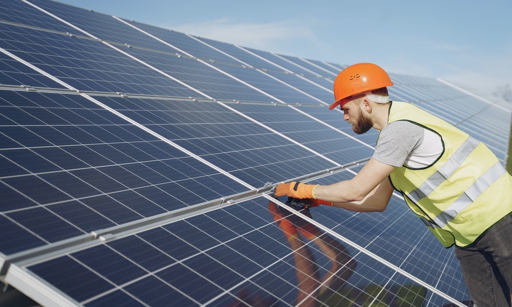 découvrez notre service de dépannage solaire, spécialisé dans la réparation et l'entretien de vos installations photovoltaïques. bénéficiez d'une expertise rapide et efficace pour optimiser la performance de votre système solaire et garantir un fonctionnement optimal tout au long de l'année.