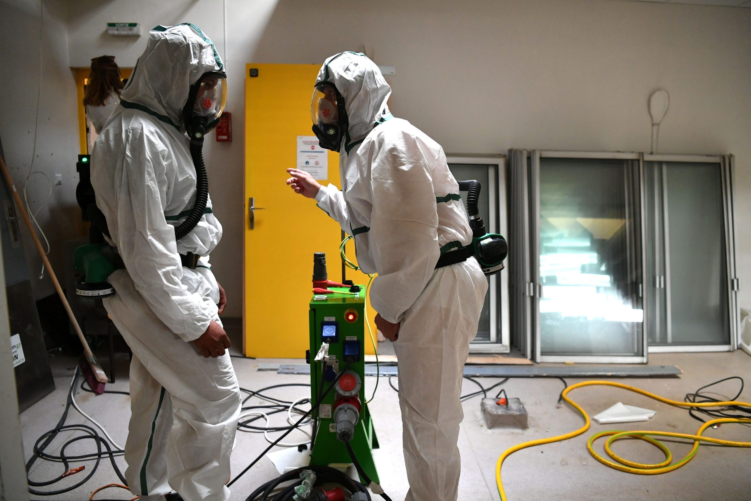 découvrez nos services experts en désamiantage, garantissant un environnement sécurisé et sain. nos équipes qualifiées interviennent rapidement pour éliminer efficacement l'amiante, tout en respectant les normes de sécurité en vigueur.
