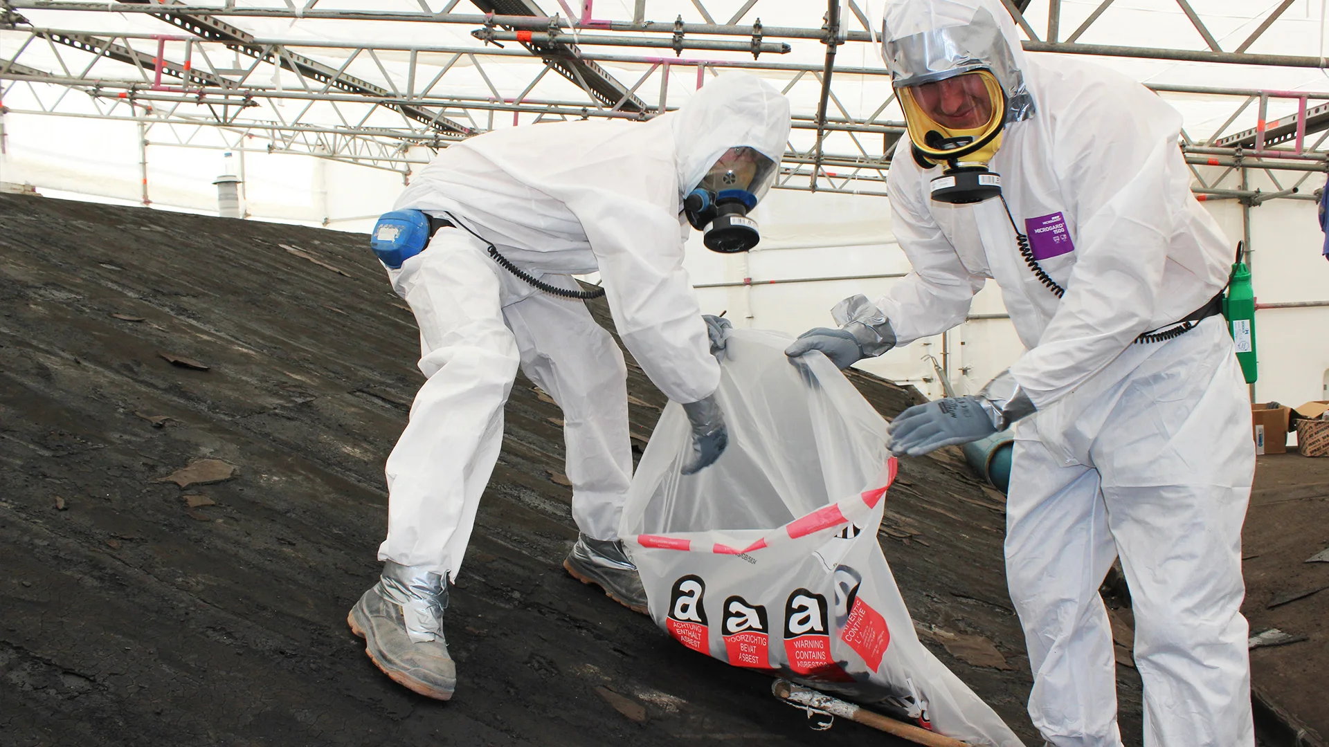 découvrez nos services de désamiantage professionnels pour assurer la sécurité de votre environnement. nos experts interviennent rapidement et efficacement pour éliminer l'amiante et garantir un cadre de vie sain. contactez-nous pour une évaluation gratuite et des conseils adaptés.