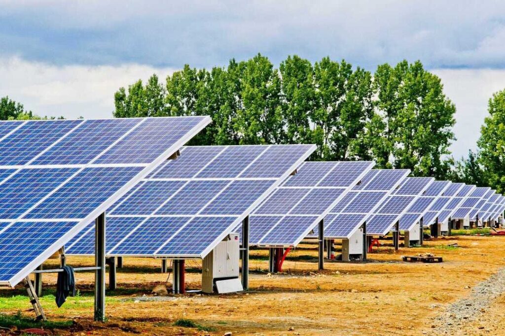 obtenez un devis personnalisé pour l'installation de panneaux photovoltaïques. comparez les offres et faites des économies d'énergie tout en préservant l'environnement grâce à une énergie renouvelable. contactez-nous dès aujourd'hui pour une évaluation gratuite!