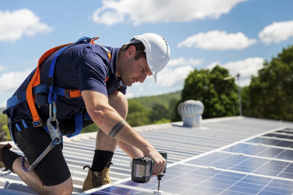 obtenez des devis personnalisés pour des installations photovoltaïques. comparez les offres et choisissez la solution idéale pour convertir l'énergie solaire en économies. profitez des avantages de l'énergie renouvelable dès aujourd'hui !