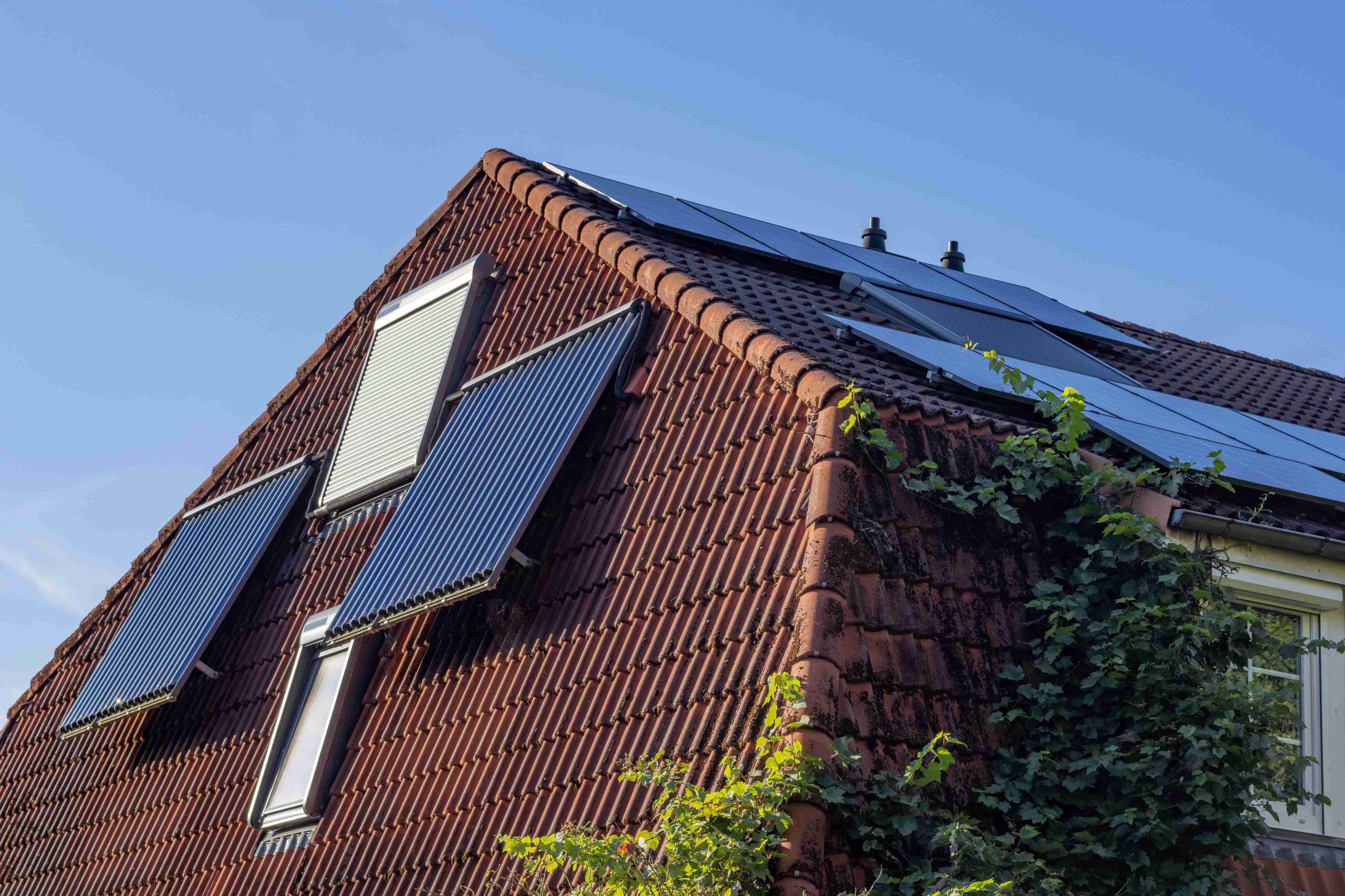 découvrez la durée de vie des panneaux solaires et comment maximiser leur efficacité pour une énergie renouvelable durable. informez-vous sur les facteurs affectant leur longévité et bénéficiez de conseils d'experts.