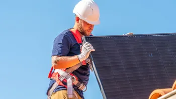 découvrez la durée de vie des panneaux solaires et comment maximiser leur performance. informez-vous sur les facteurs qui influencent leur longévité et les meilleures pratiques d'entretien pour une exploitation optimale de votre installation solaire.