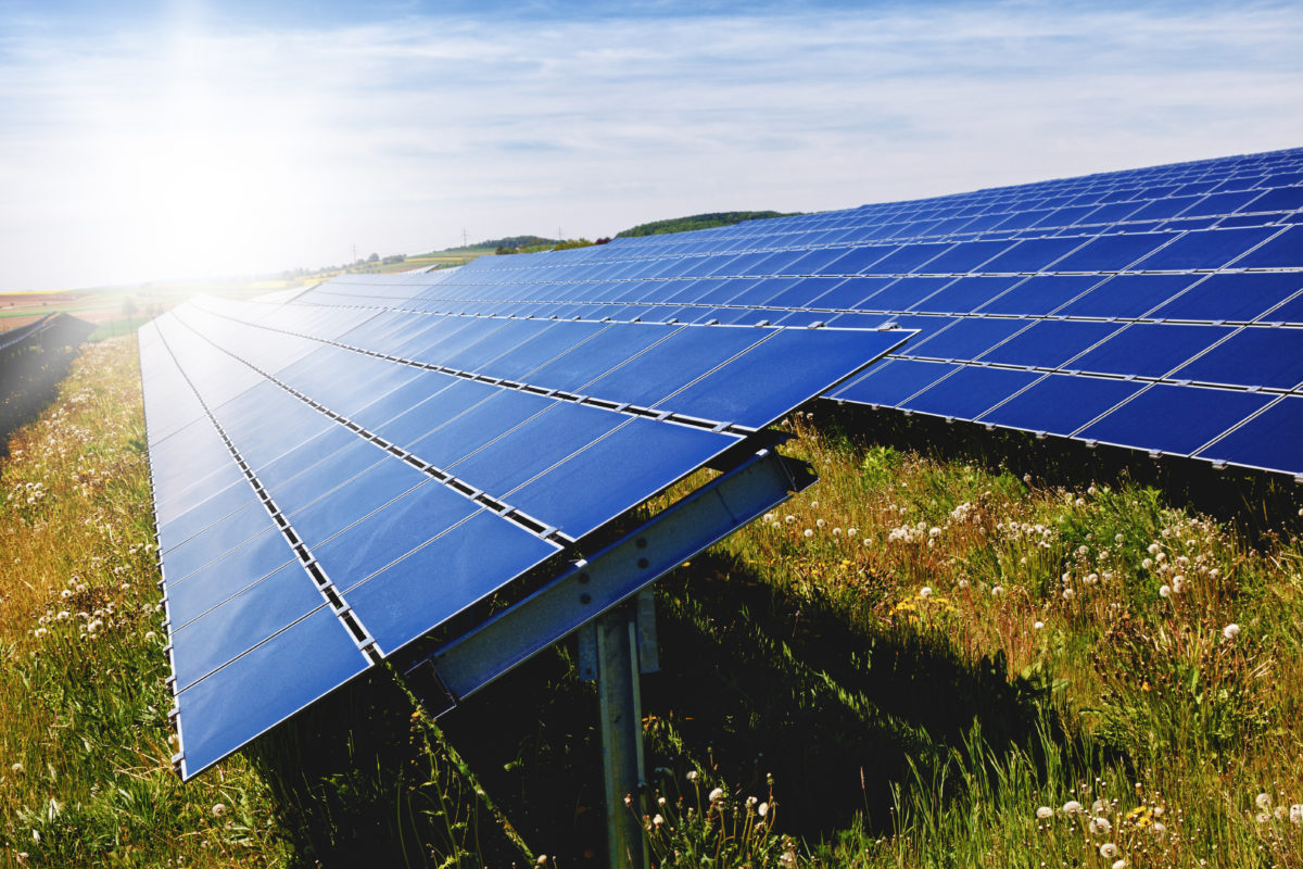 découvrez comment edf solaire contribue à la transition énergétique en proposant des solutions d'énergie renouvelable adaptées à vos besoins. profitez d'une énergie propre et durable grâce à l'expertise d'edf dans le secteur du solaire.