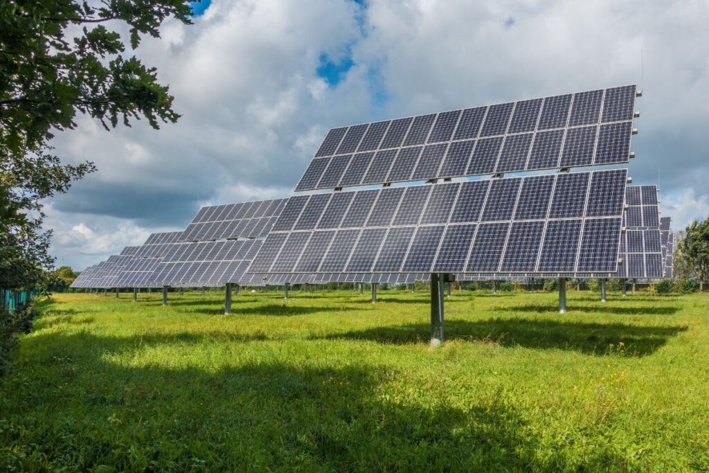 découvrez edf solaire, votre partenaire pour des solutions énergétiques renouvelables. profitez de l'énergie solaire pour réduire vos factures et contribuer à la transition énergétique. explorez nos offres et engagez-vous pour un avenir durable dès aujourd'hui!