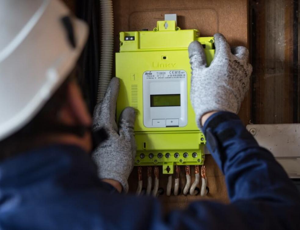 découvrez nos services d'électricien enedis, spécialisés dans la gestion et la maintenance de votre réseau électrique. profitez de notre expertise pour garantir la sécurité et la performance de vos installations électriques, que ce soit dans votre domicile ou votre entreprise.