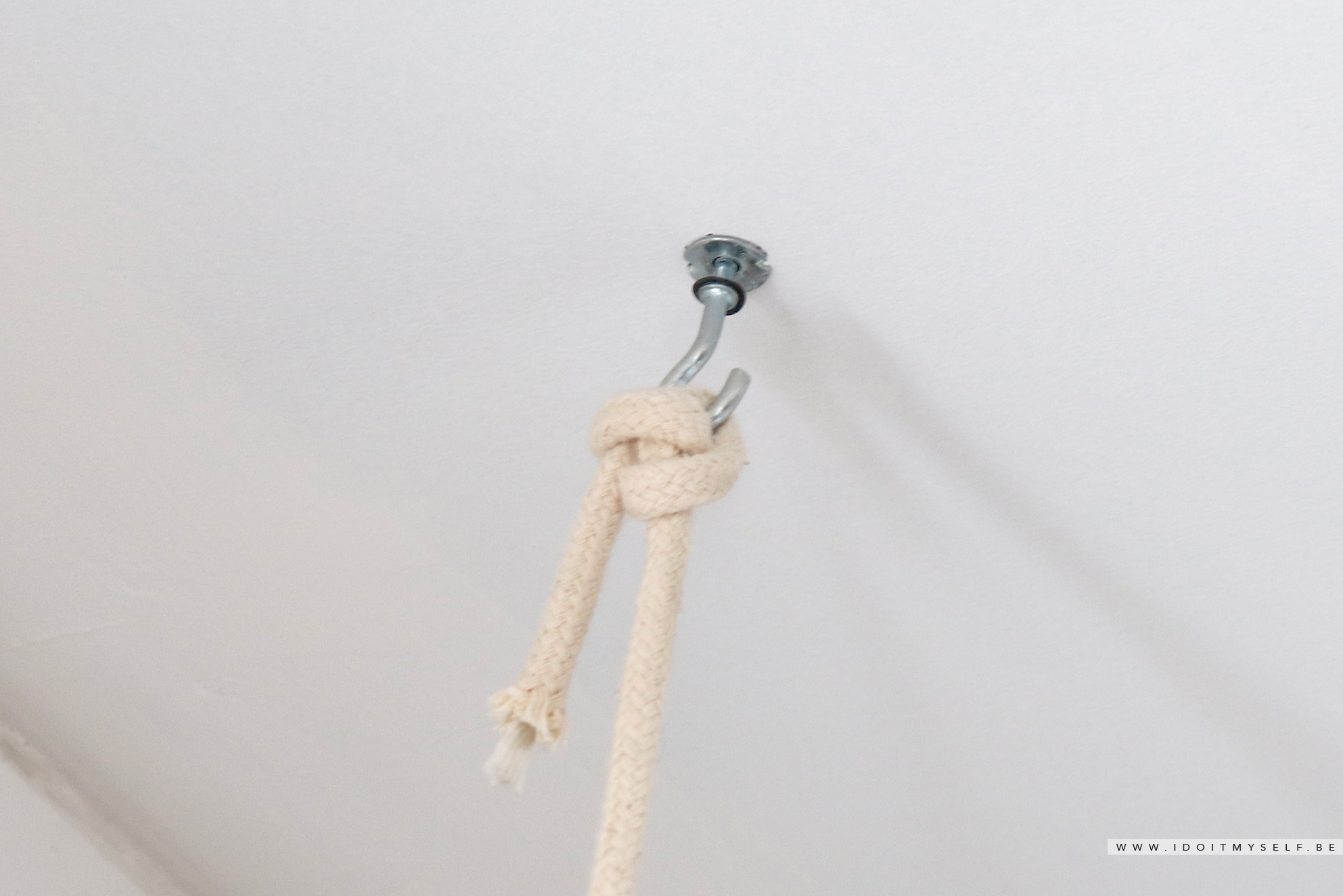 découvrez des projets d'électricité diy accessibles pour tous, que vous soyez débutant ou expert. apprenez à réaliser des installations électriques chez vous en toute sécurité avec nos conseils pratiques, astuces et tutoriels détaillés.