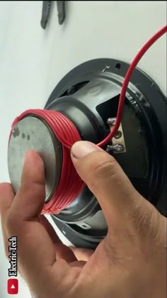 découvrez comment obtenir de l'électricité gratuite grâce à des astuces et des solutions durables. profitez d'une énergie renouvelable, réduisez vos factures et adoptez un mode de vie plus écologique.