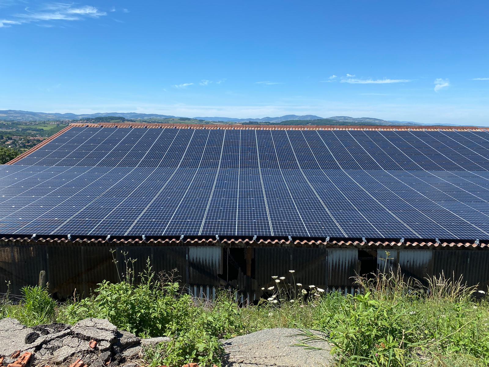découvrez l'univers de l'électricité totale : des solutions d'énergie renouvelable aux dernières innovations technologiques, améliorez votre compréhension et votre utilisation de l'électricité pour un quotidien plus efficace et durable.