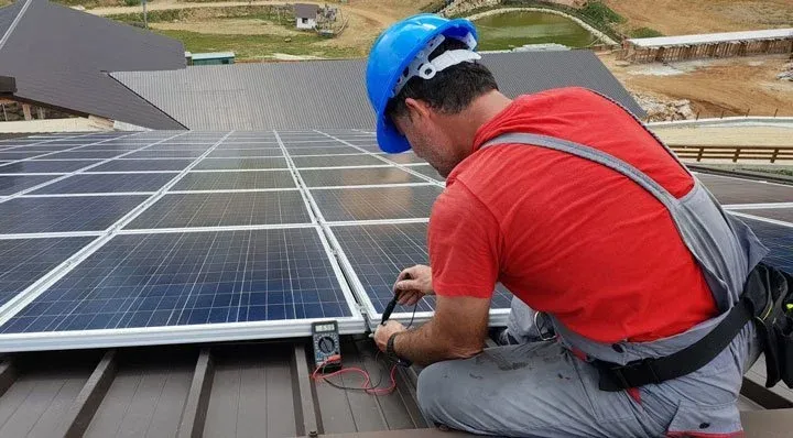 découvrez les meilleures opportunités d'emplois dans le secteur des panneaux solaires. rejoignez une industrie en pleine expansion et contribuez à la transition énergétique tout en développant votre carrière dans les énergies renouvelables.