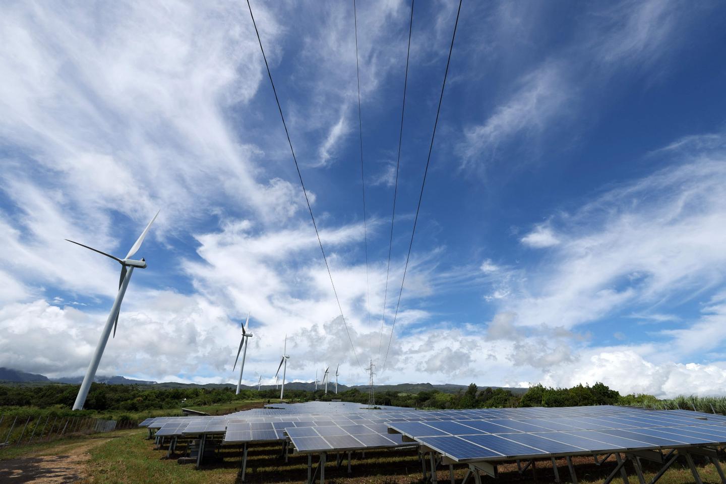 découvrez les avantages de l'énergie solaire pour réduire votre facture d'électricité et préserver l'environnement. apprenez comment cette source d'énergie renouvelable transforme notre quotidien et contribue à un avenir durable.