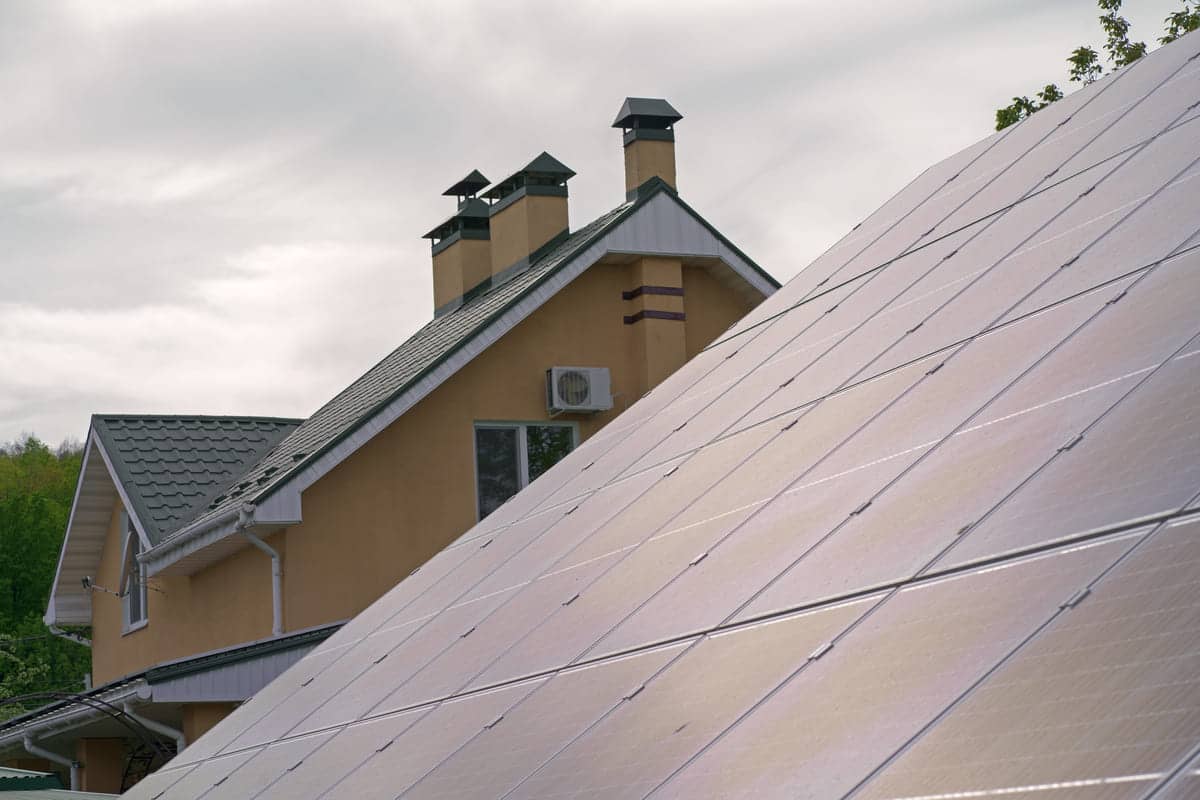 découvrez comment optimiser l'ensoleillement de votre maison pour créer un espace lumineux et agréable. astuces de design et choix d'orientation pour profiter au maximum de la lumière naturelle.